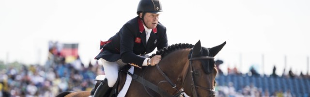 160819 Britain s Nick Skelton Big Star SPRINGREITEN 19 august 2016 OS i Rio de Janeiro PUBLICA 160819 Britain s Nick Skelton Big Star SPRINGREITEN : 19 august 2016 OS i Rio de Janeiro. PUBLICATIONxINxGERxSUIxONLY Copyright: PETTERxARVIDSON BB160819PA081 160819 Britain s Nick Skelton Big Star showjumping 19 August 2016 OS I Rio de Janeiro PUBLICATIONxINxGERxSUIxONLY Copyright PetterxArvidson 